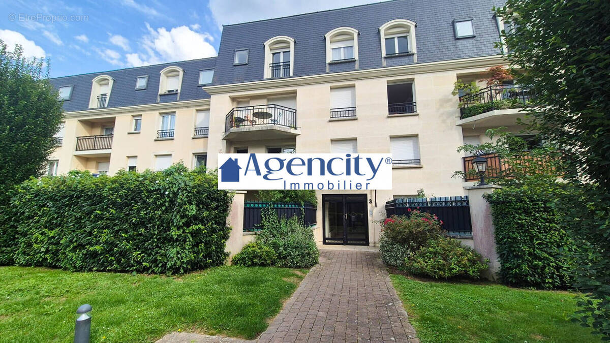 Appartement à MAGNY-LE-HONGRE