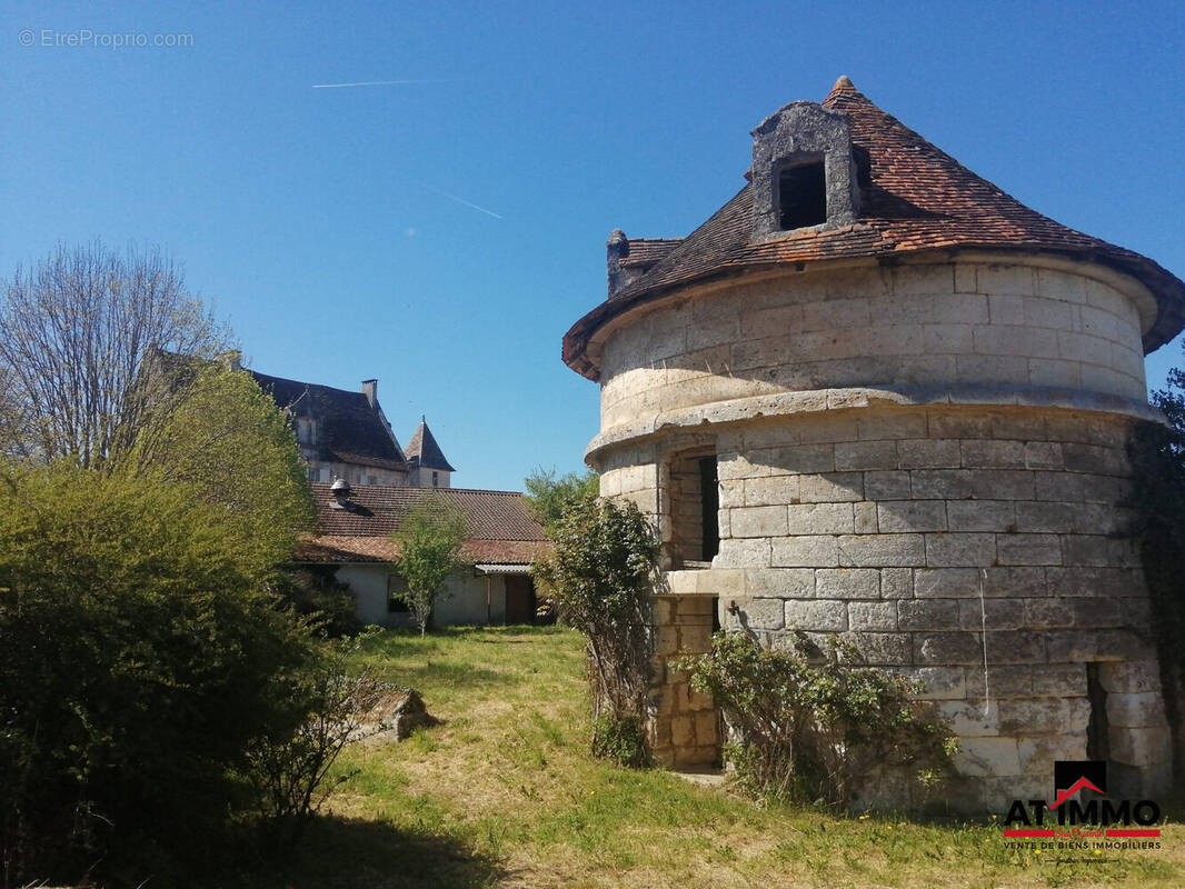 Appartement à LA TOUR-BLANCHE