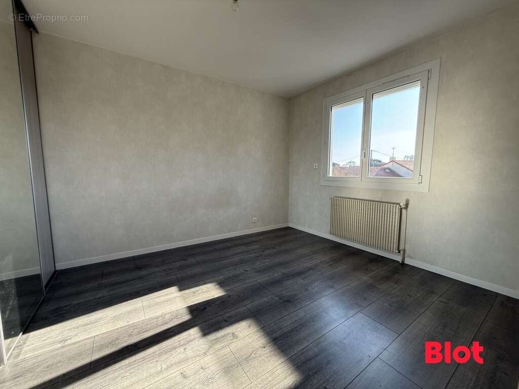 Appartement à SAINT-SEBASTIEN-SUR-LOIRE