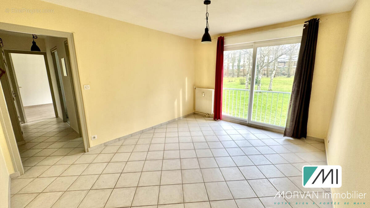 Appartement à EPERNON