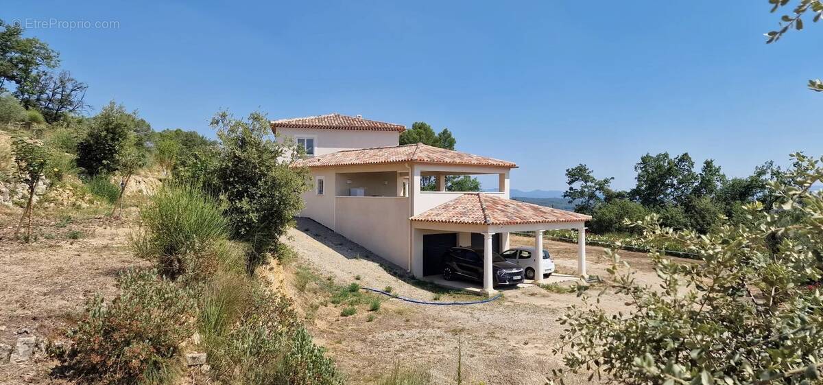 Maison à LORGUES