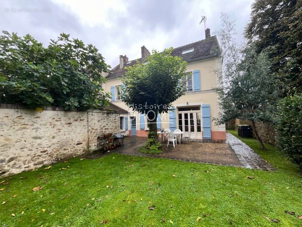 Maison à LUMIGNY-NESLES-ORMEAUX