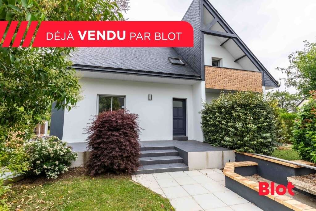 Maison à VEZIN-LE-COQUET