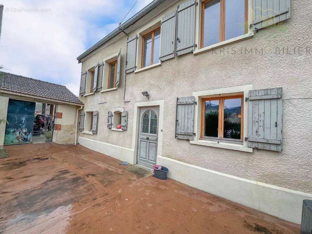 Maison à LIZY-SUR-OURCQ