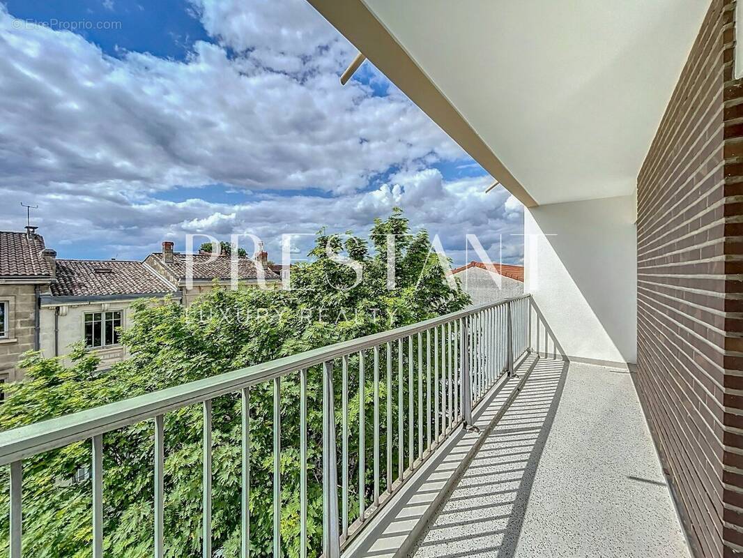 Appartement à BORDEAUX