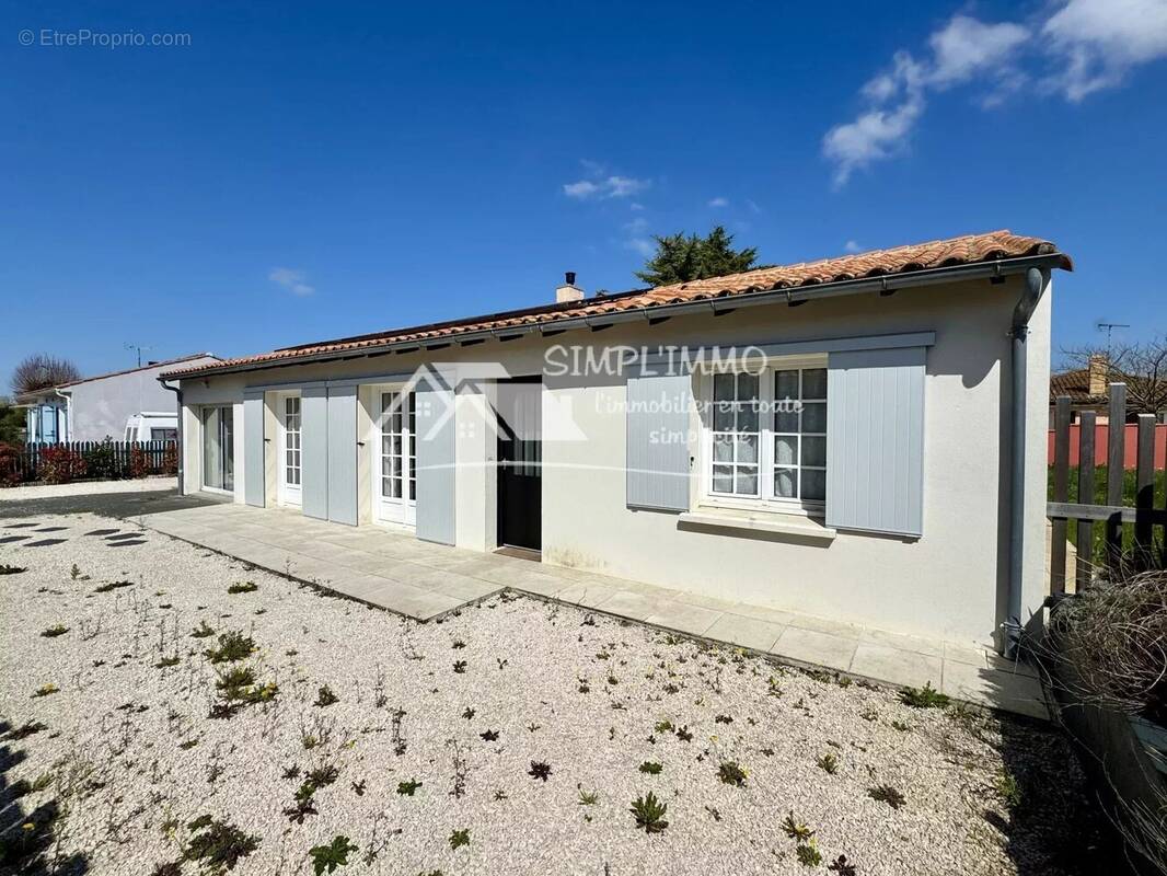 Maison à ECHILLAIS