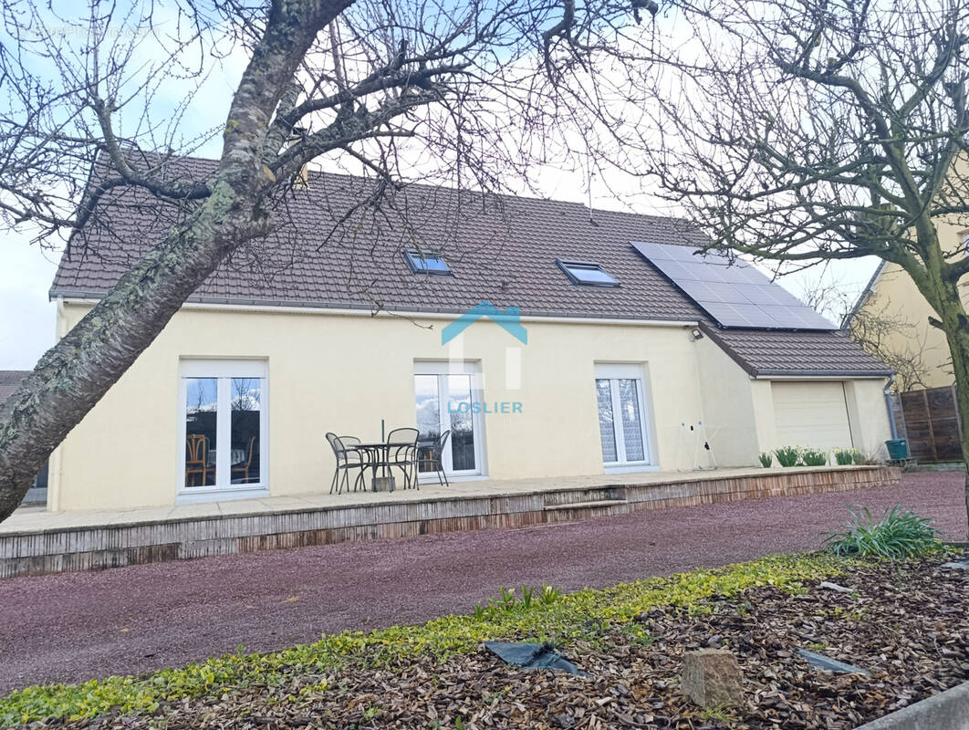Maison à PONTS