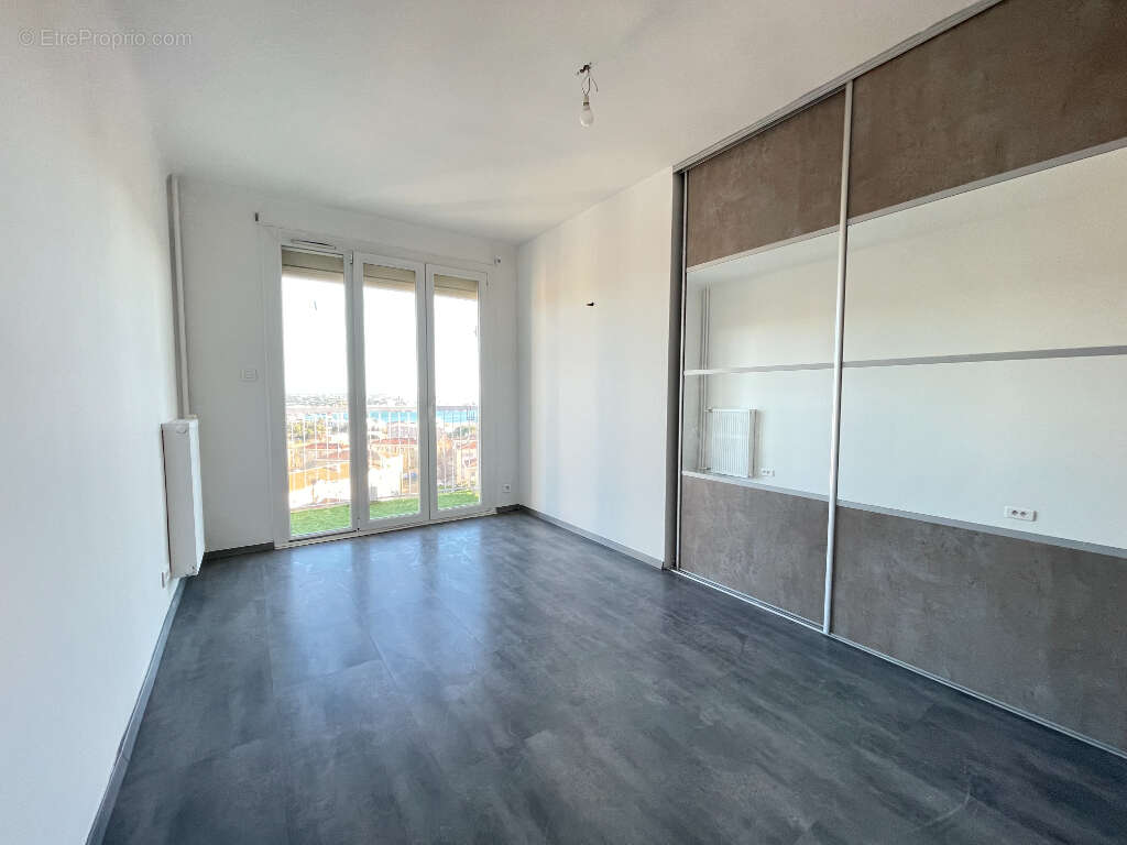 Appartement à PORT-DE-BOUC