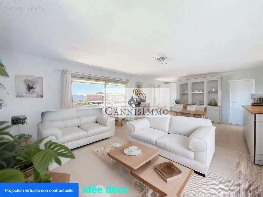 Appartement à MANDELIEU-LA-NAPOULE