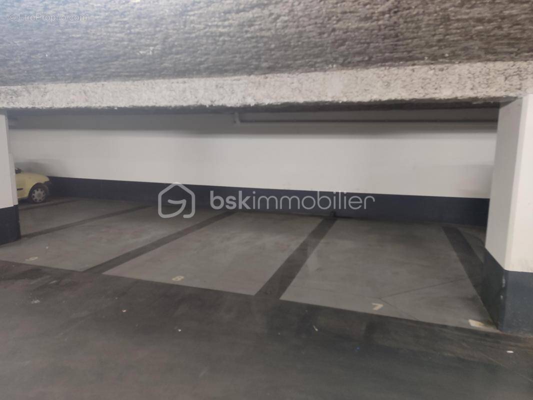 Parking à MELUN