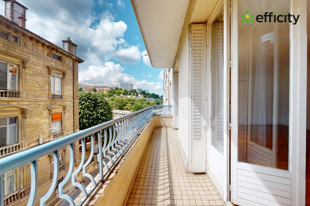Appartement à LYON-6E