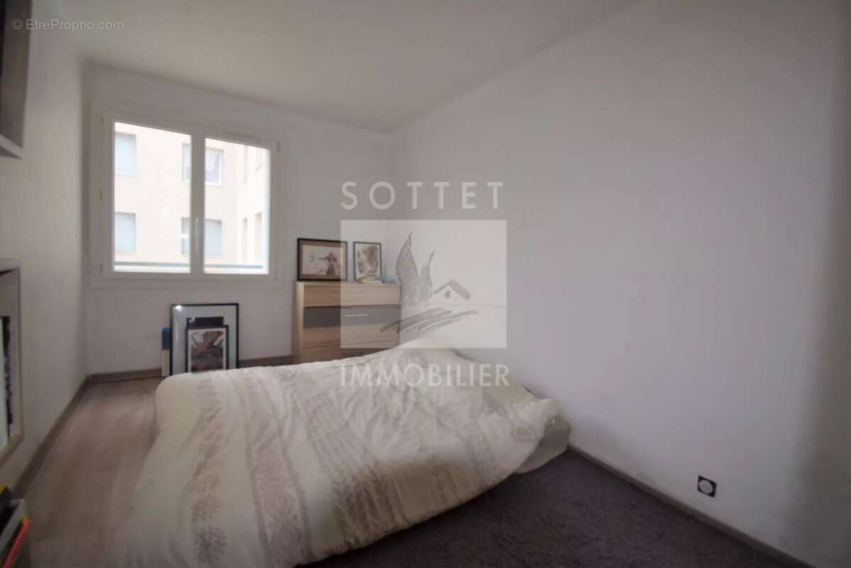 Appartement à BOLLENE
