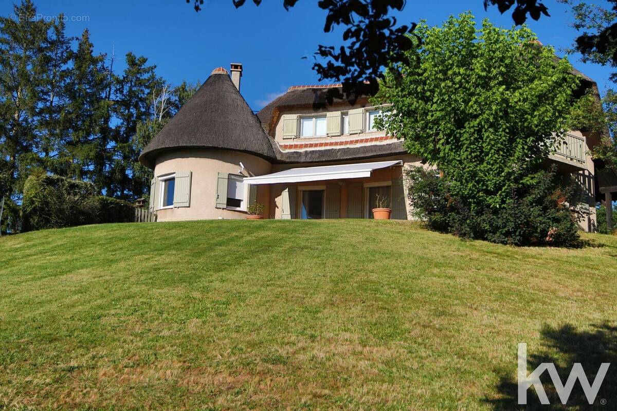 Maison à SAINT-BARTHELEMY-LESTRA