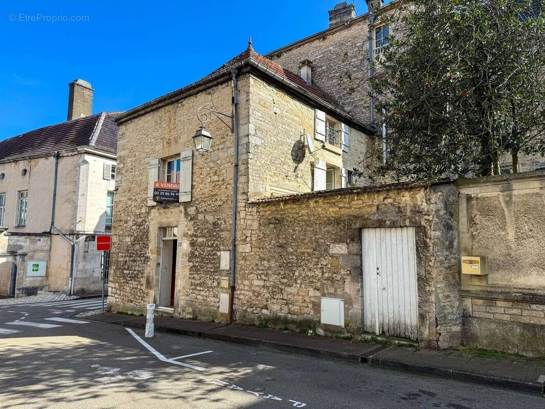 Maison à CHAUMONT