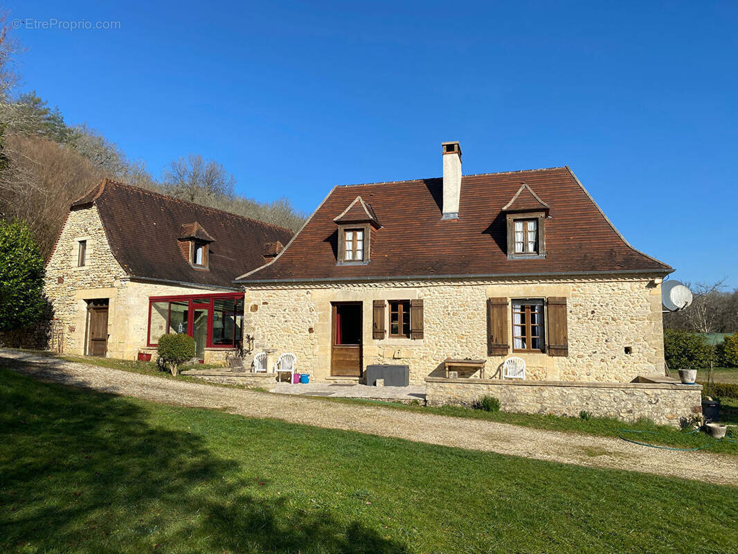 Maison à ROUFFIGNAC-SAINT-CERNIN-DE-REILHAC