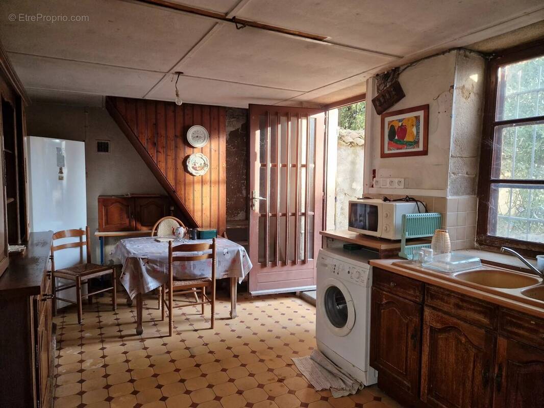 Maison à LA CHAPELLE-DE-GUINCHAY