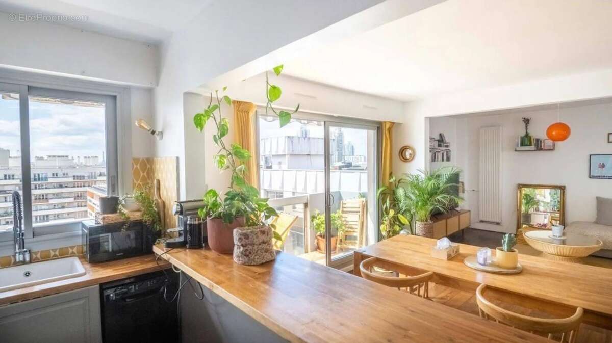 Appartement à PARIS-19E