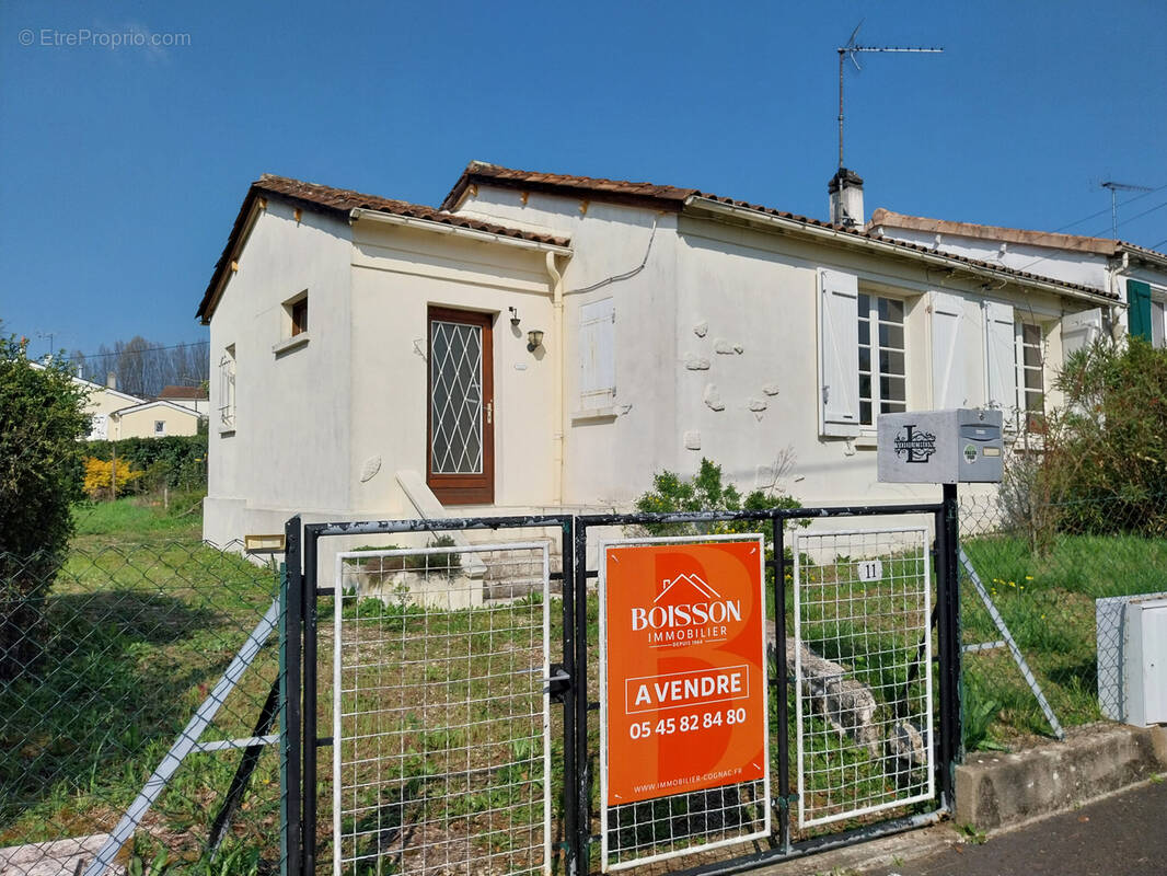 Maison à COGNAC