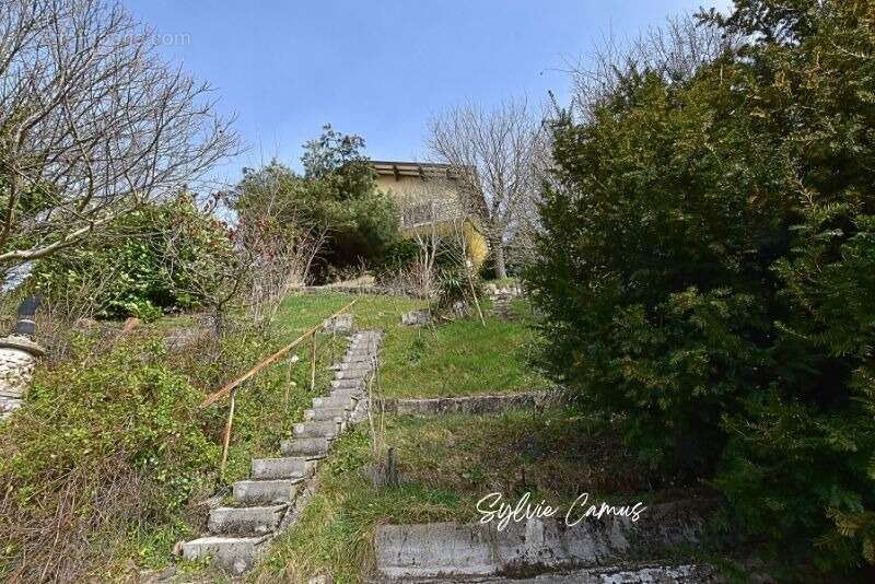 Maison à LA SEAUVE-SUR-SEMENE