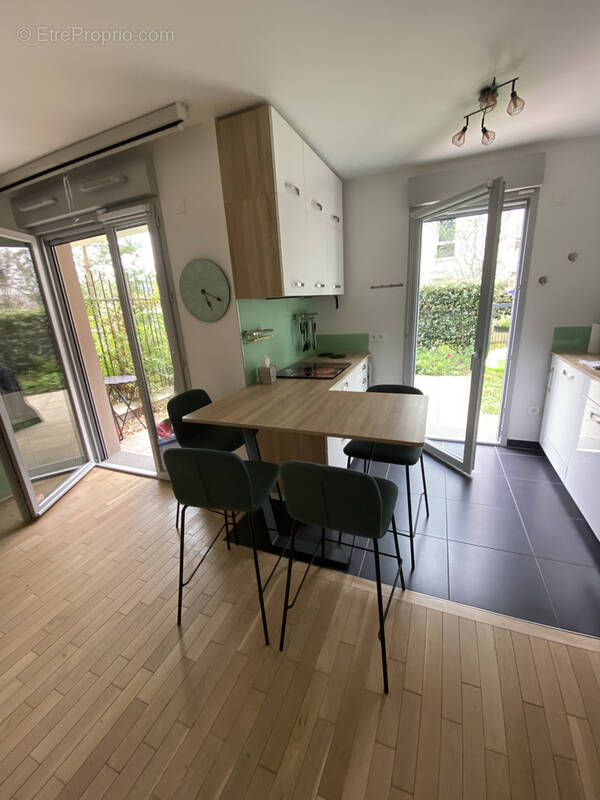 Appartement à BURES-SUR-YVETTE