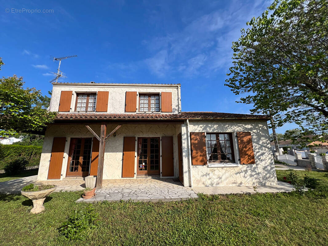 Maison à SAUJON