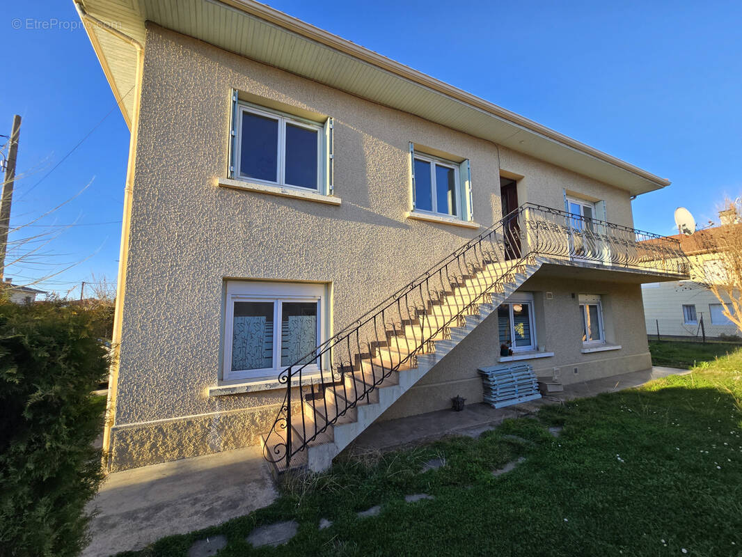 Maison à SOUES