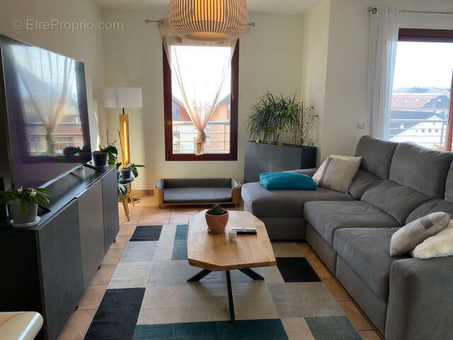 Appartement à COLLONGES-SOUS-SALEVE