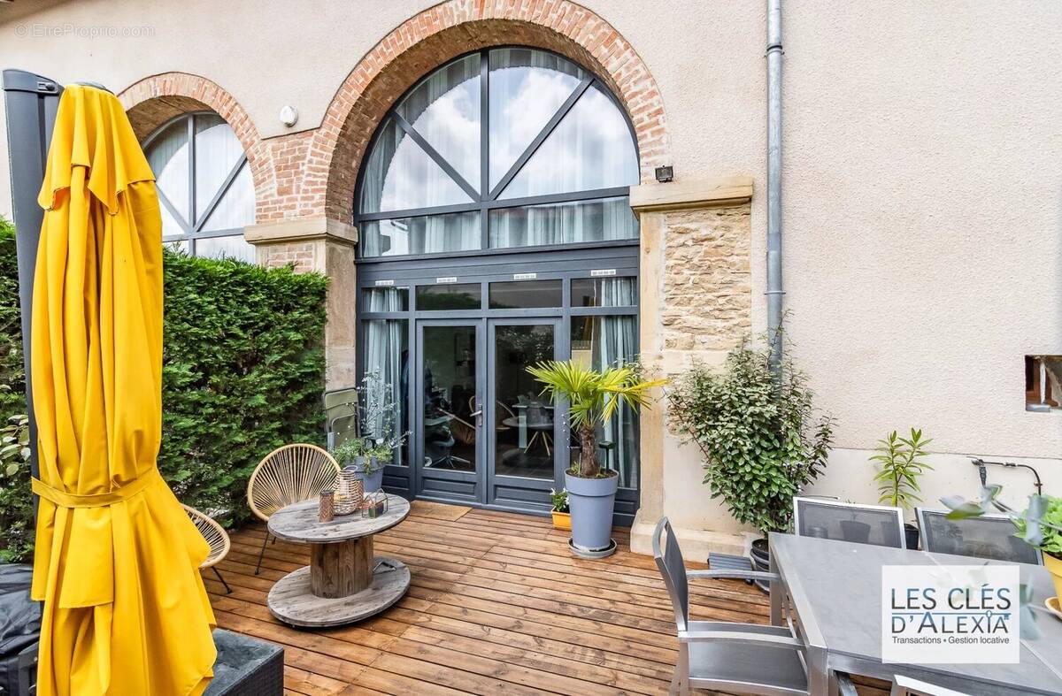 Appartement à REYRIEUX