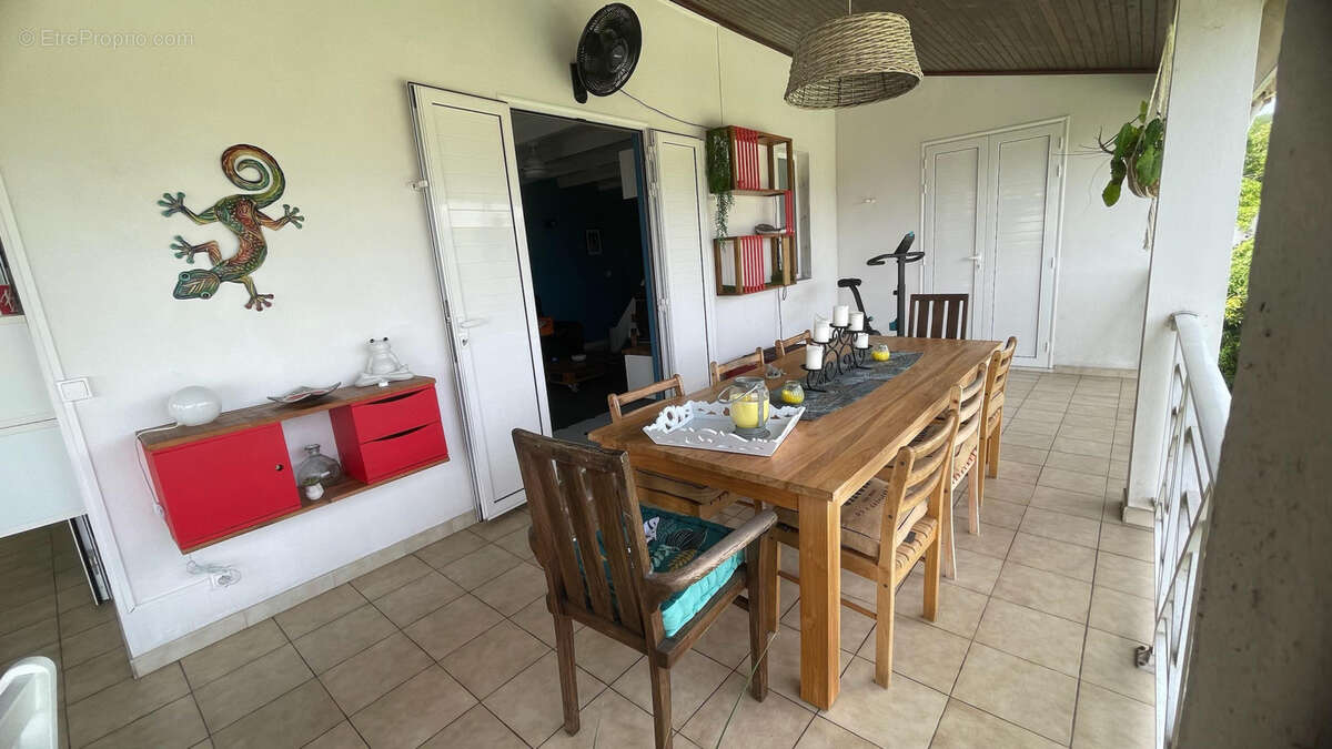 Maison à LES TROIS-ILETS