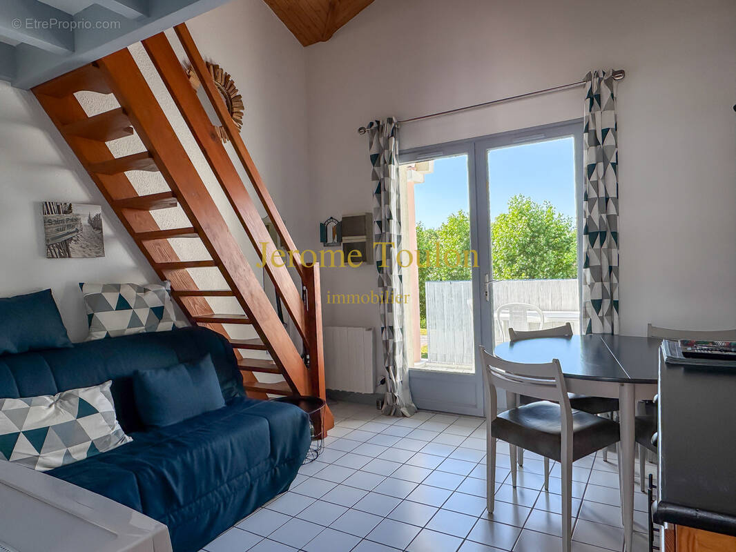Appartement à VAUX-SUR-MER