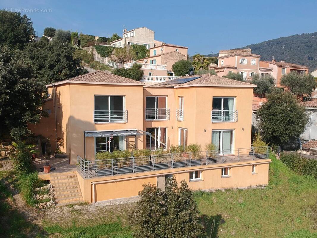 Maison à LE TIGNET