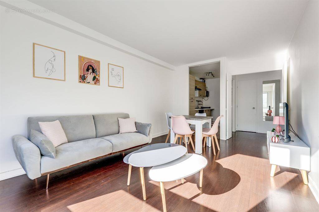 Appartement à PARIS-12E