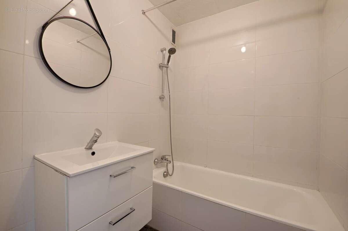 Appartement à SAINT-MAUR-DES-FOSSES