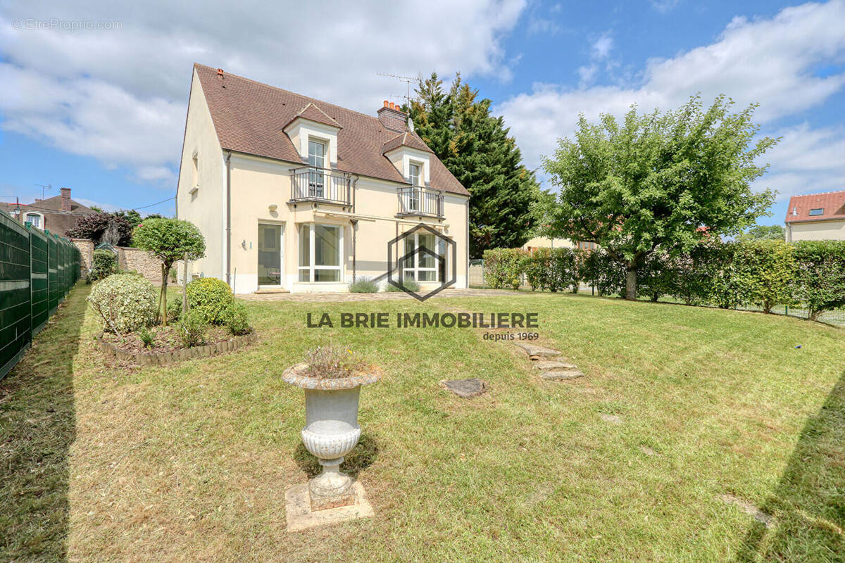 Maison à MAROLLES-EN-BRIE