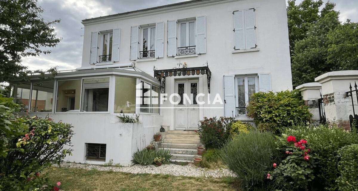 Maison à CRETEIL