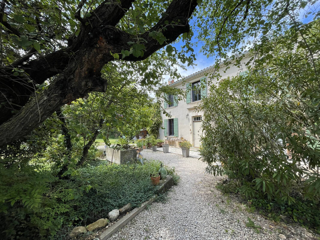 Maison à LORIOL-DU-COMTAT