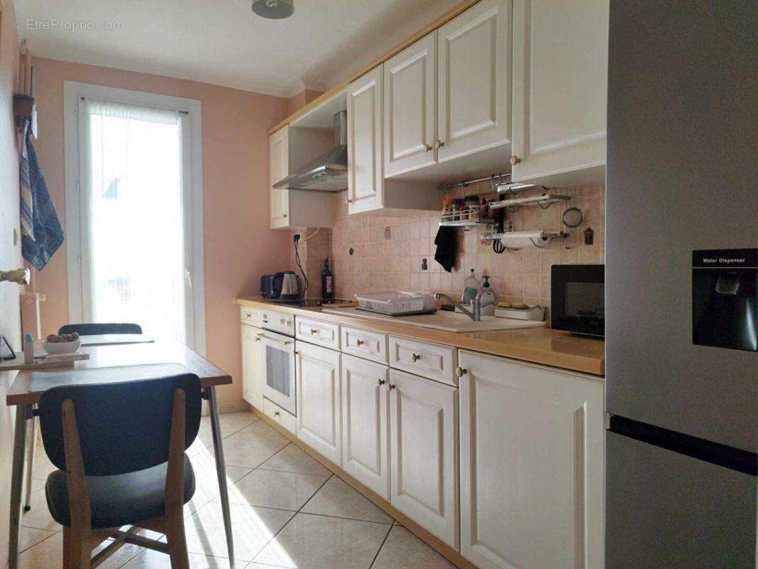 Appartement à PORT-DE-BOUC