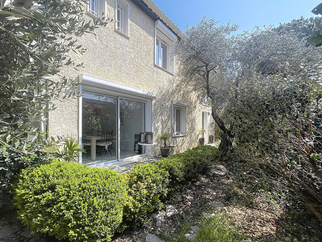 Maison à LES ANGLES