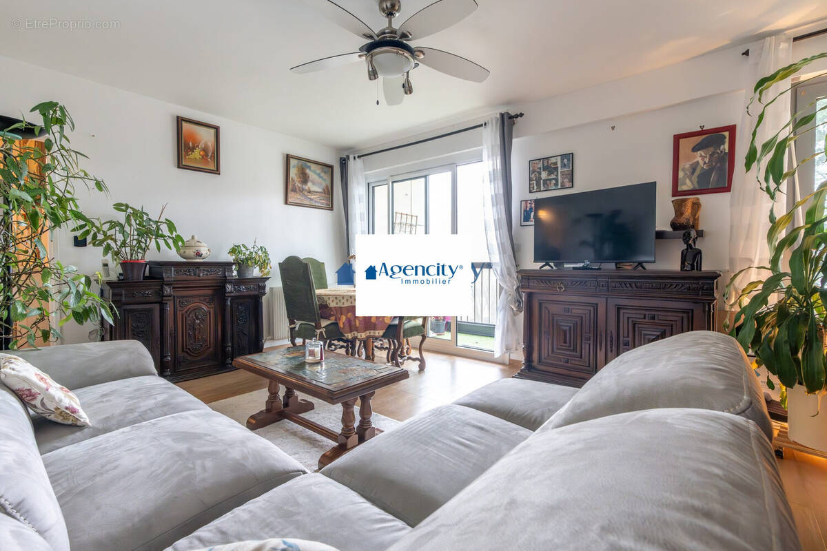 Appartement à TORCY