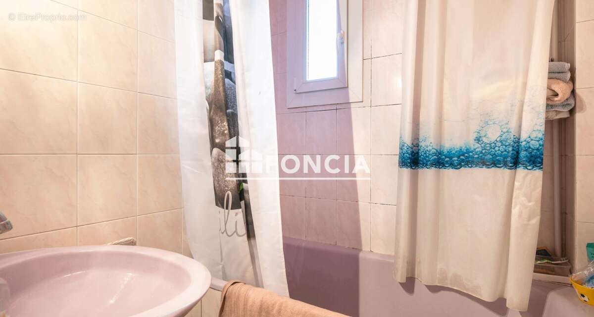 Appartement à SEYSSINET-PARISET