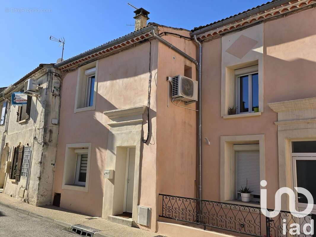 Photo 3 - Maison à GENERAC