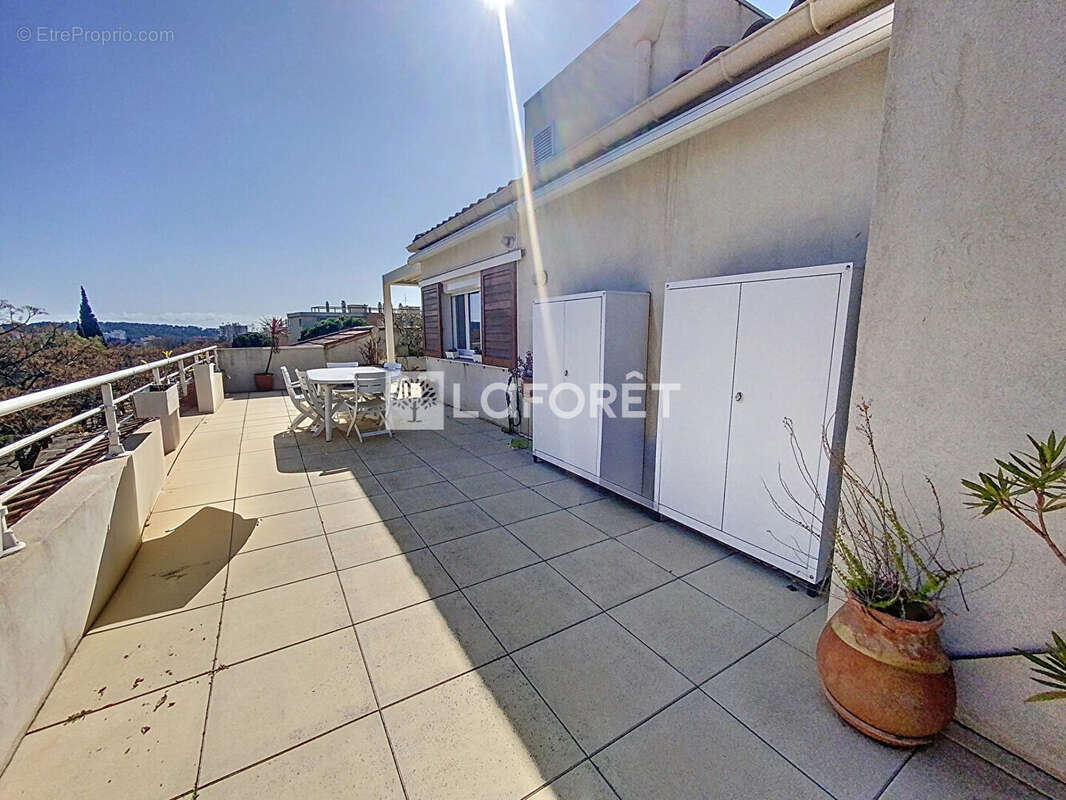 Appartement à LA VALETTE-DU-VAR