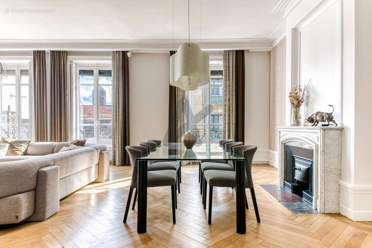 Appartement à LYON-6E