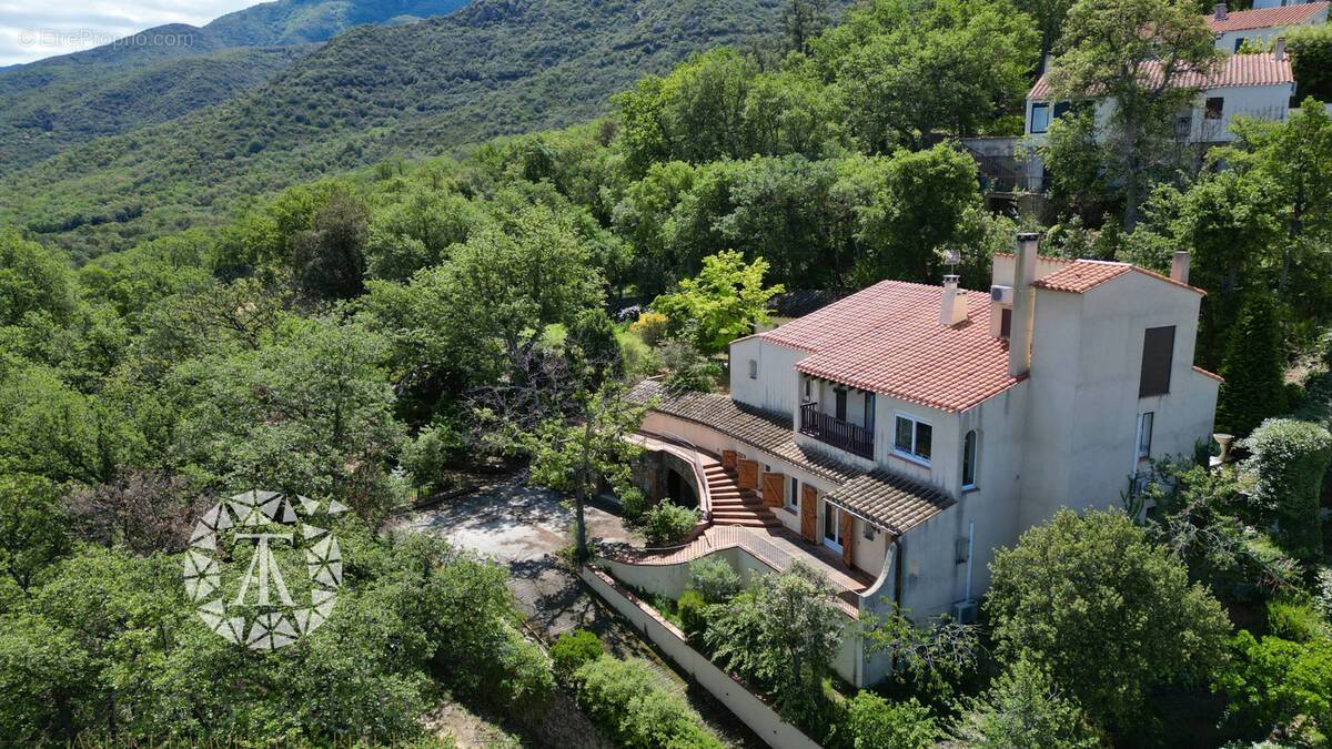 Maison à LAROQUE-DES-ALBERES