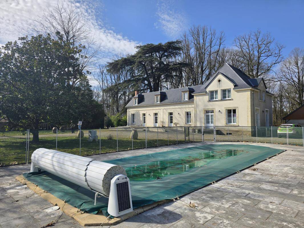 Maison à NEUILLE-PONT-PIERRE