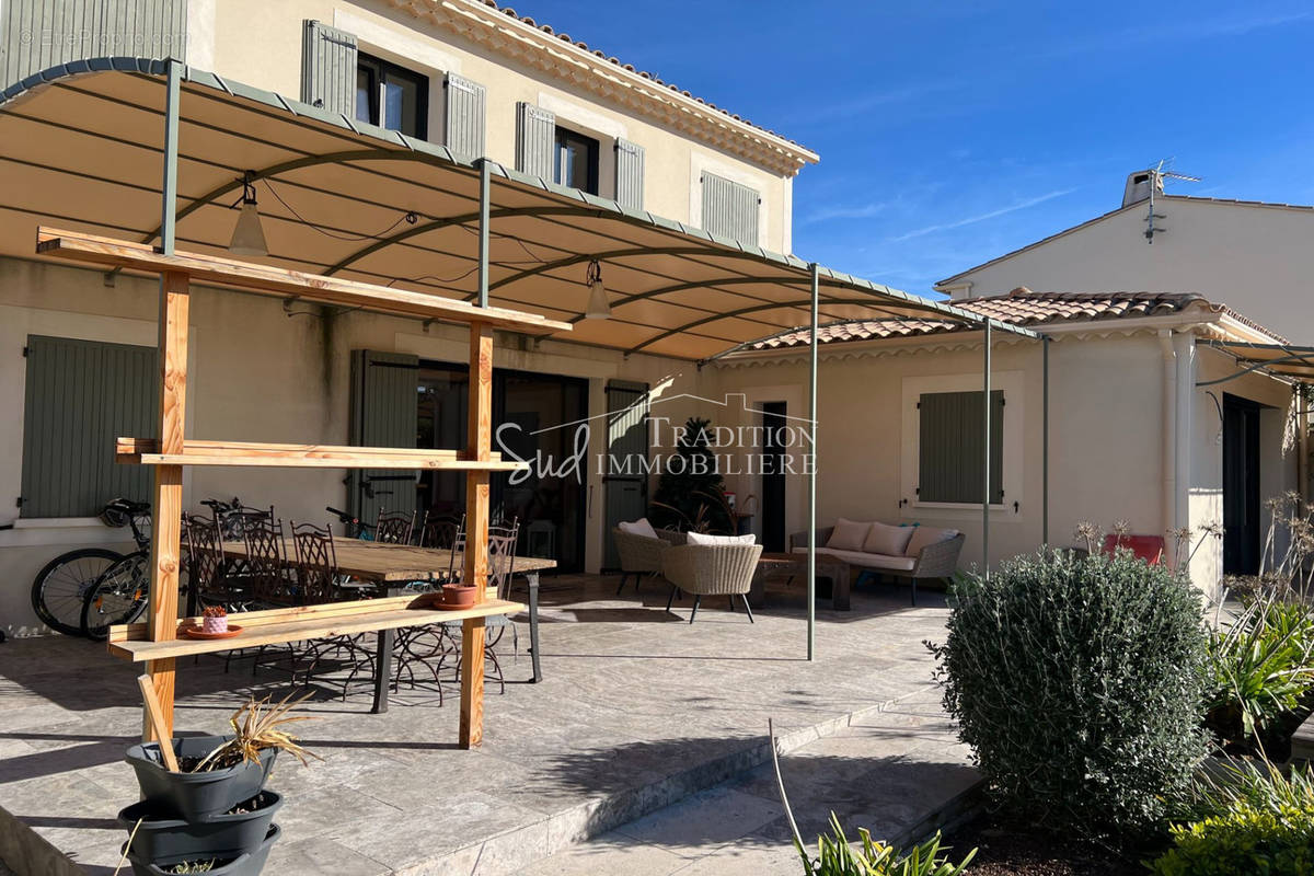 Maison à MAUSSANE-LES-ALPILLES