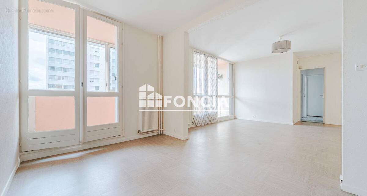Appartement à SAINT-PIERRE-DES-CORPS