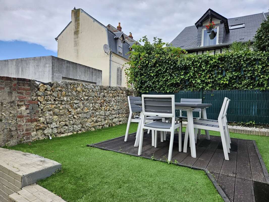 Maison à VILLERVILLE