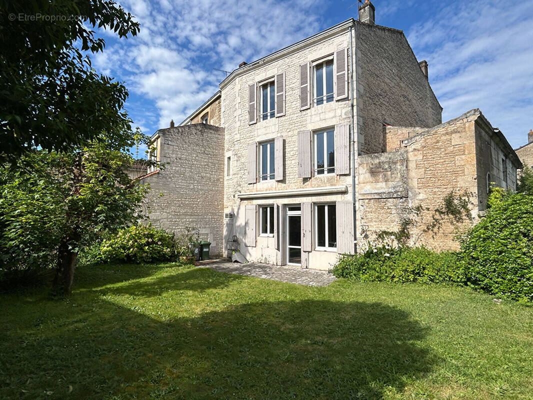 Maison à NIORT