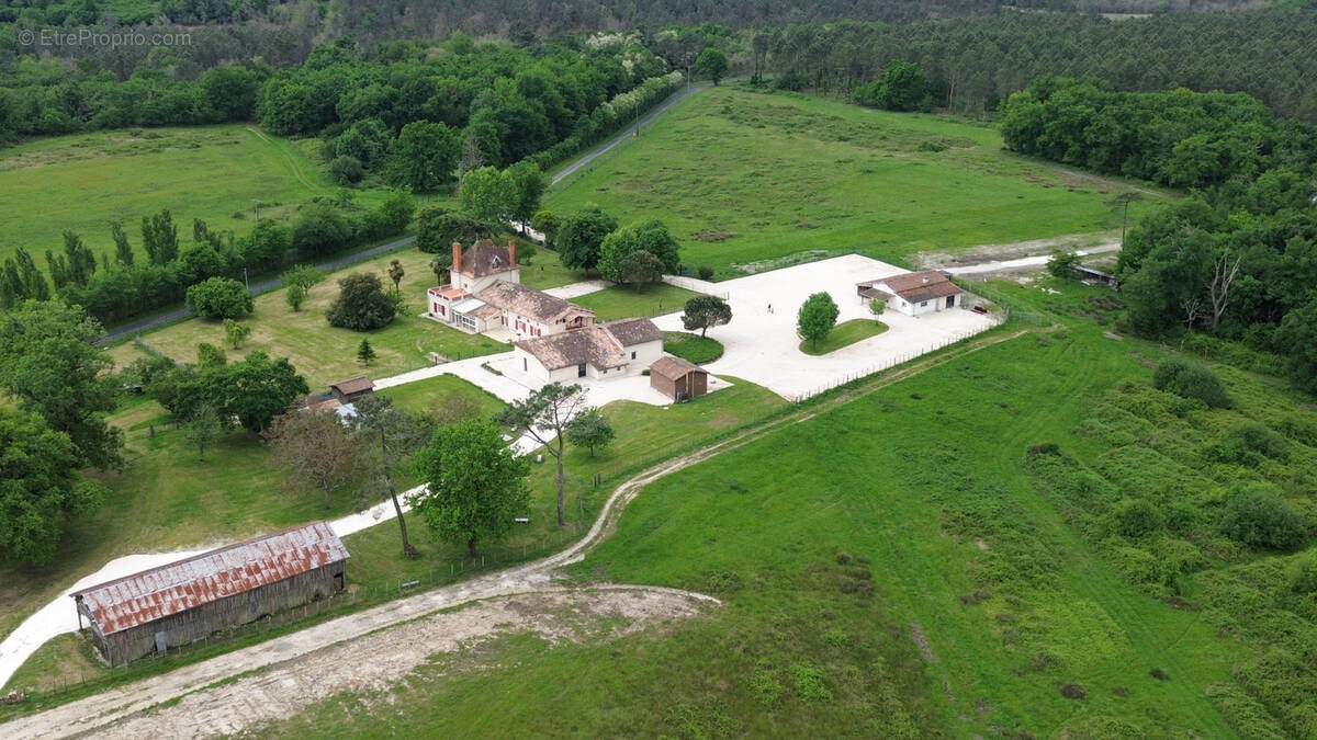 Maison à MONTPON-MENESTEROL